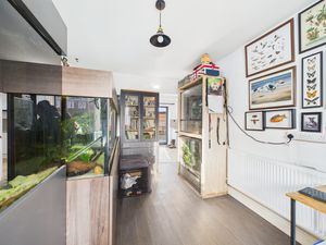 Photo 5- click for photo gallery